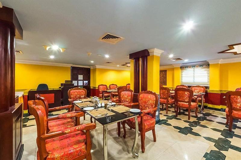 Westway Hotel Кожикоде Экстерьер фото