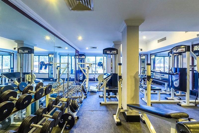 Westway Hotel Кожикоде Экстерьер фото