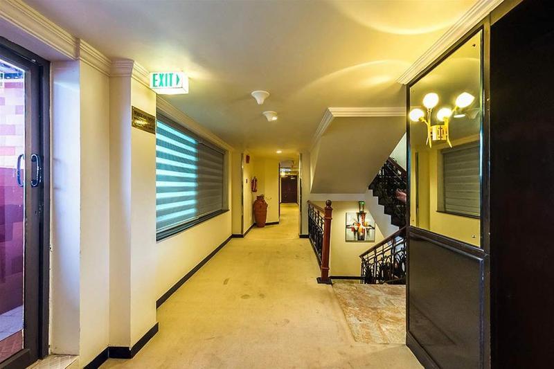 Westway Hotel Кожикоде Экстерьер фото