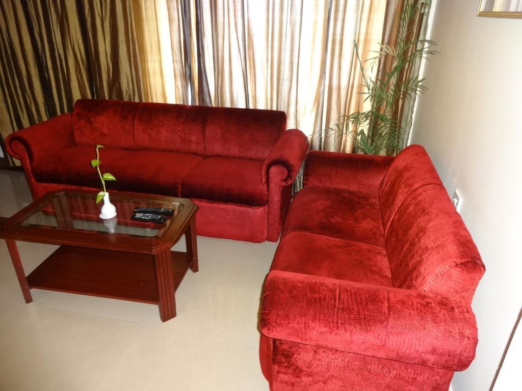 Westway Hotel Кожикоде Экстерьер фото